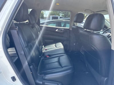 2017 Nissan Pathfinder SL