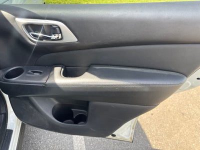 2017 Nissan Pathfinder SL