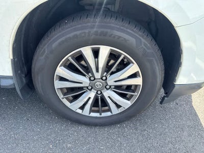 2017 Nissan Pathfinder SL