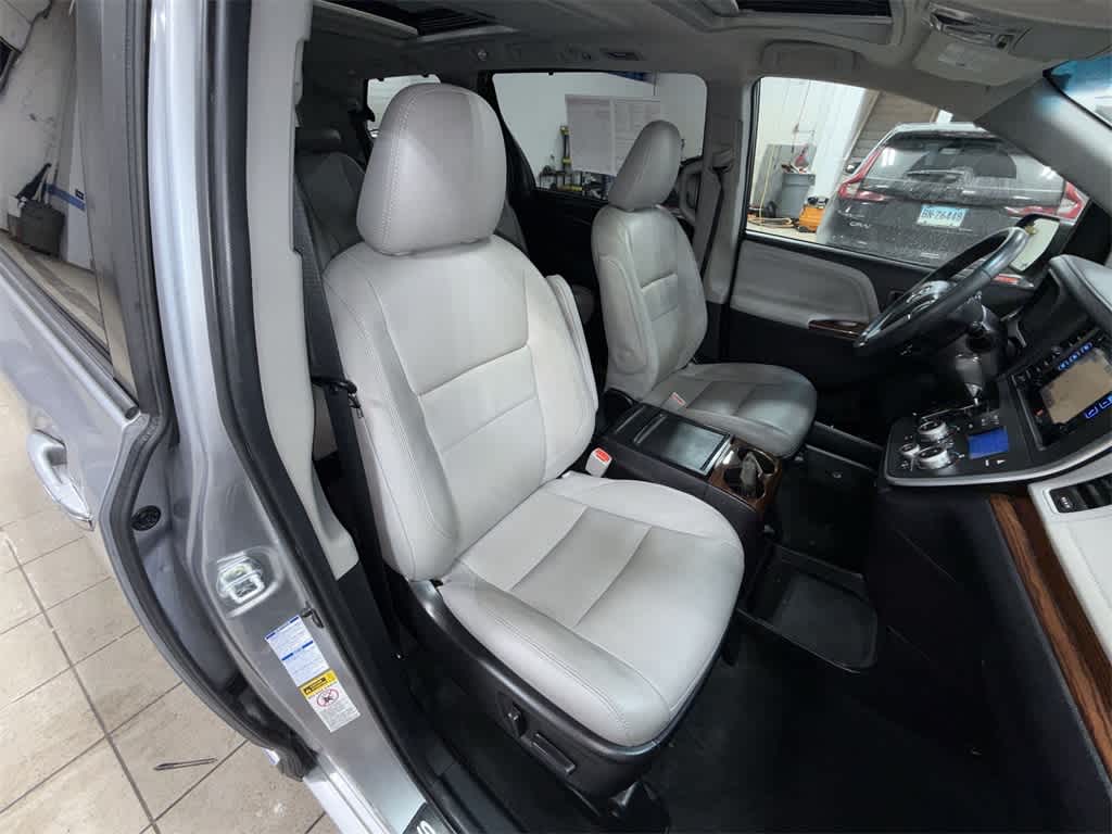 2017 Toyota Sienna Limited Premium