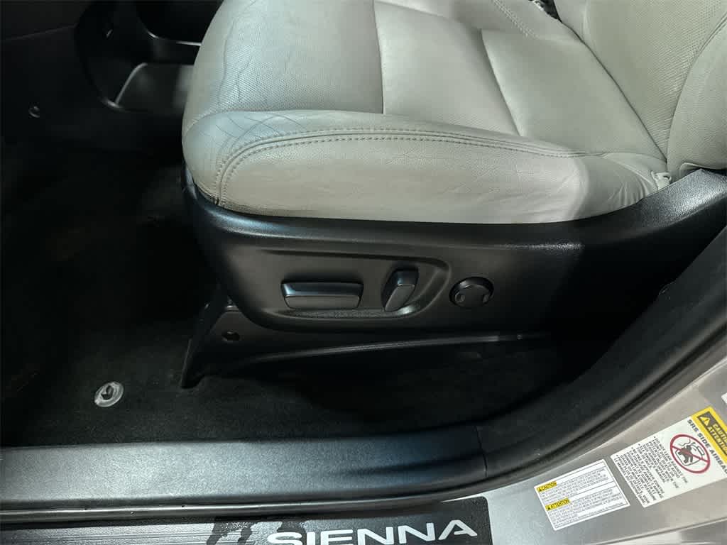 2017 Toyota Sienna Limited Premium