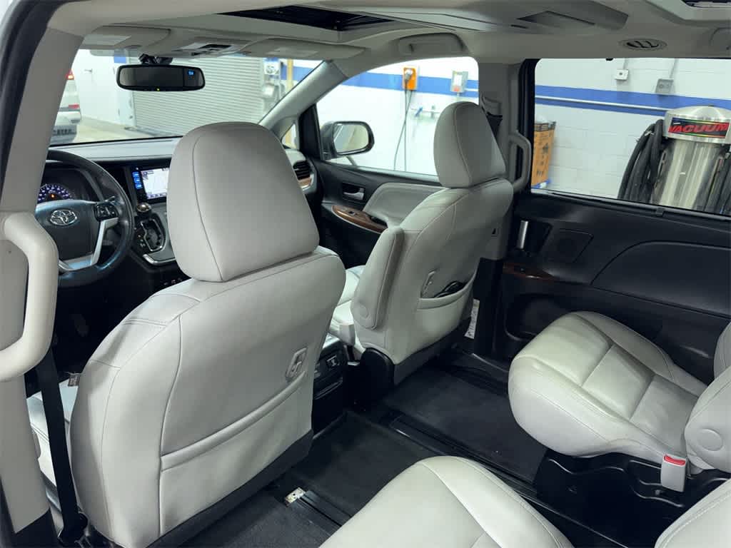 2017 Toyota Sienna Limited Premium