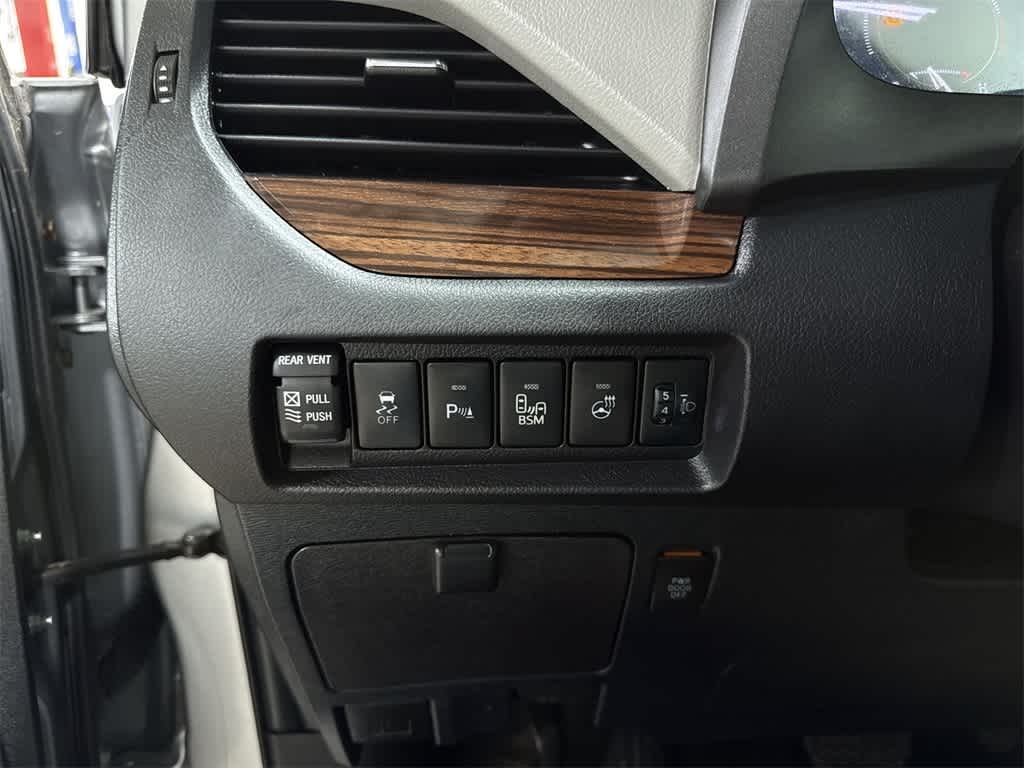 2017 Toyota Sienna Limited Premium