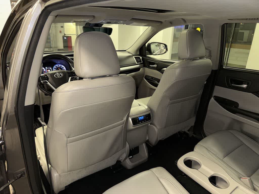 2017 Toyota Highlander XLE