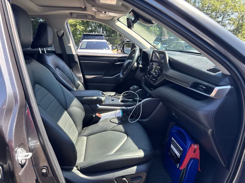 2024 Toyota Highlander XLE