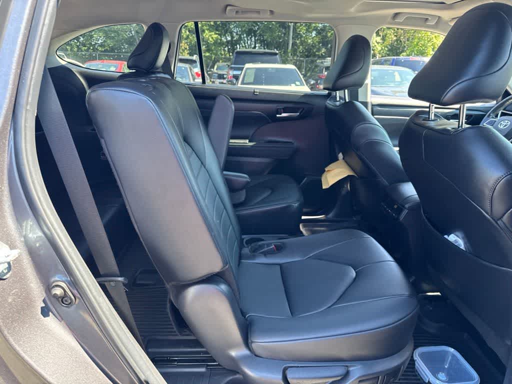 2024 Toyota Highlander XLE
