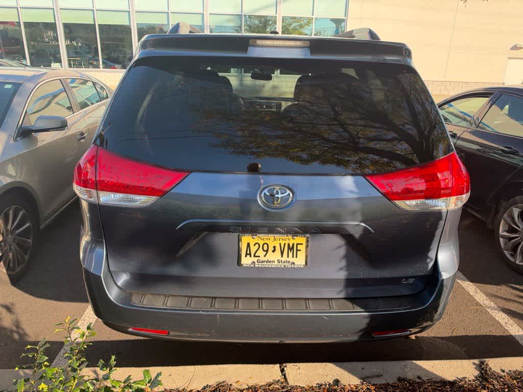 2014 Toyota Sienna LE