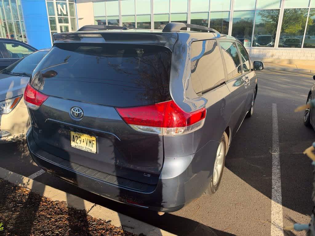 2014 Toyota Sienna LE