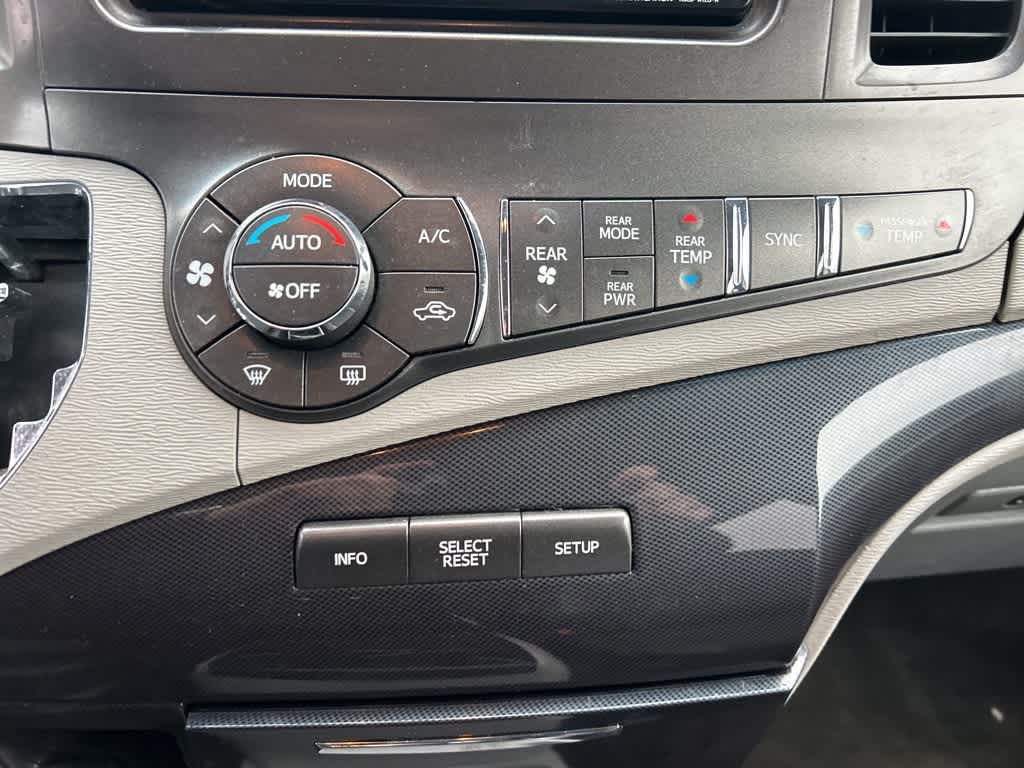 2014 Toyota Sienna SE