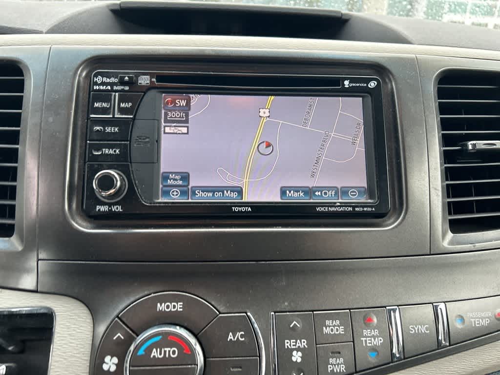 2014 Toyota Sienna SE