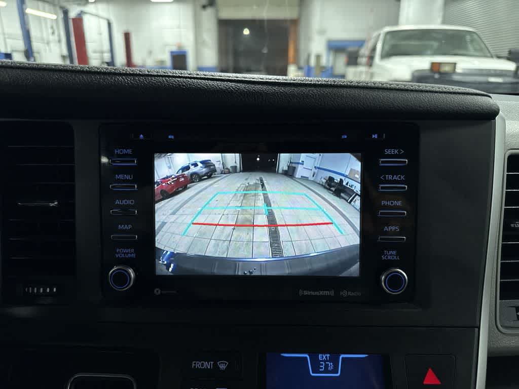 2020 Toyota Sienna XLE