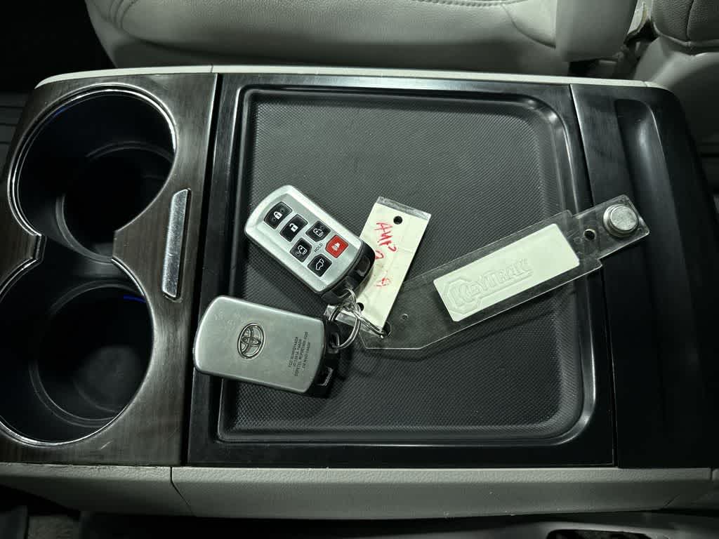 2020 Toyota Sienna XLE