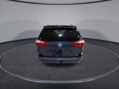 2020 Toyota Sienna XLE