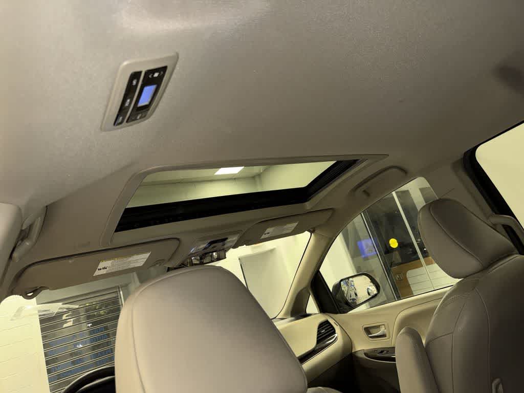 2020 Toyota Sienna XLE
