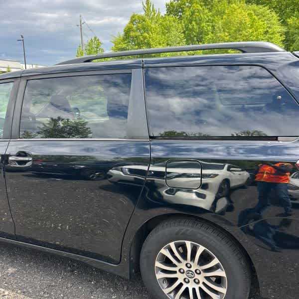 2020 Toyota Sienna XLE