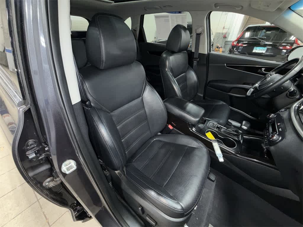 2019 Kia Sorento EX V6