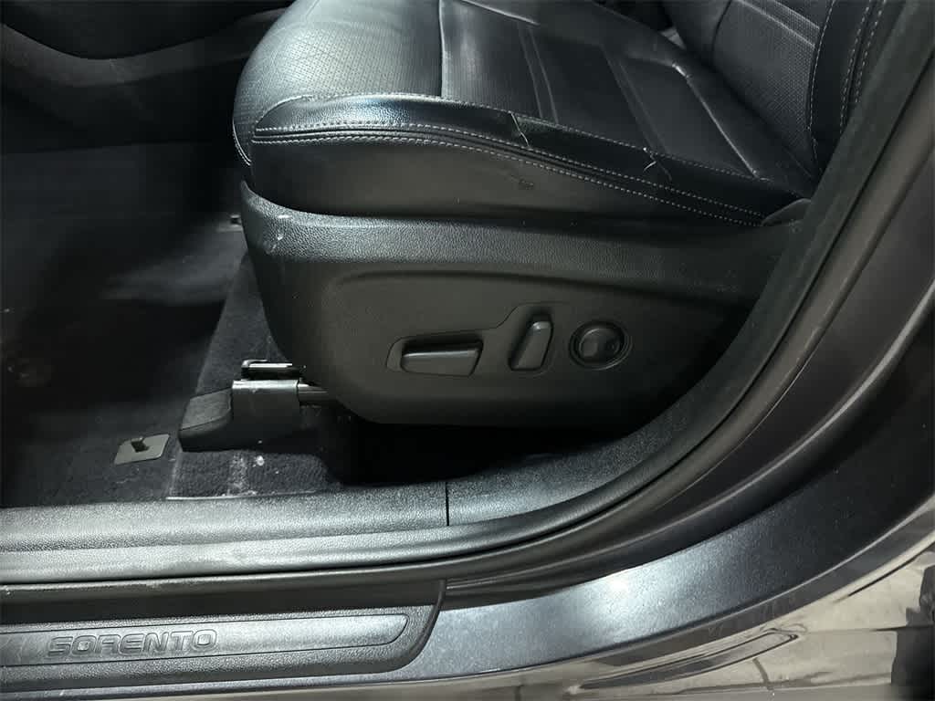 2019 Kia Sorento EX V6