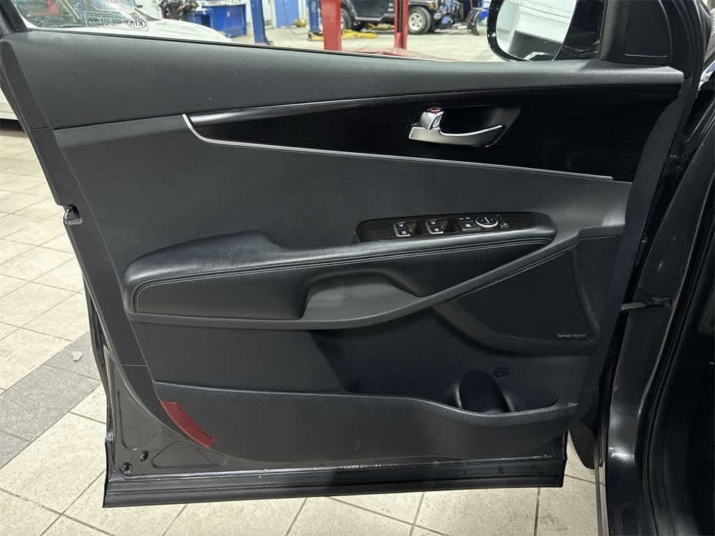 2019 Kia Sorento EX V6