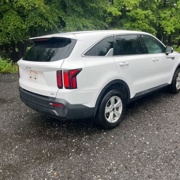 2023 Kia Sorento LX