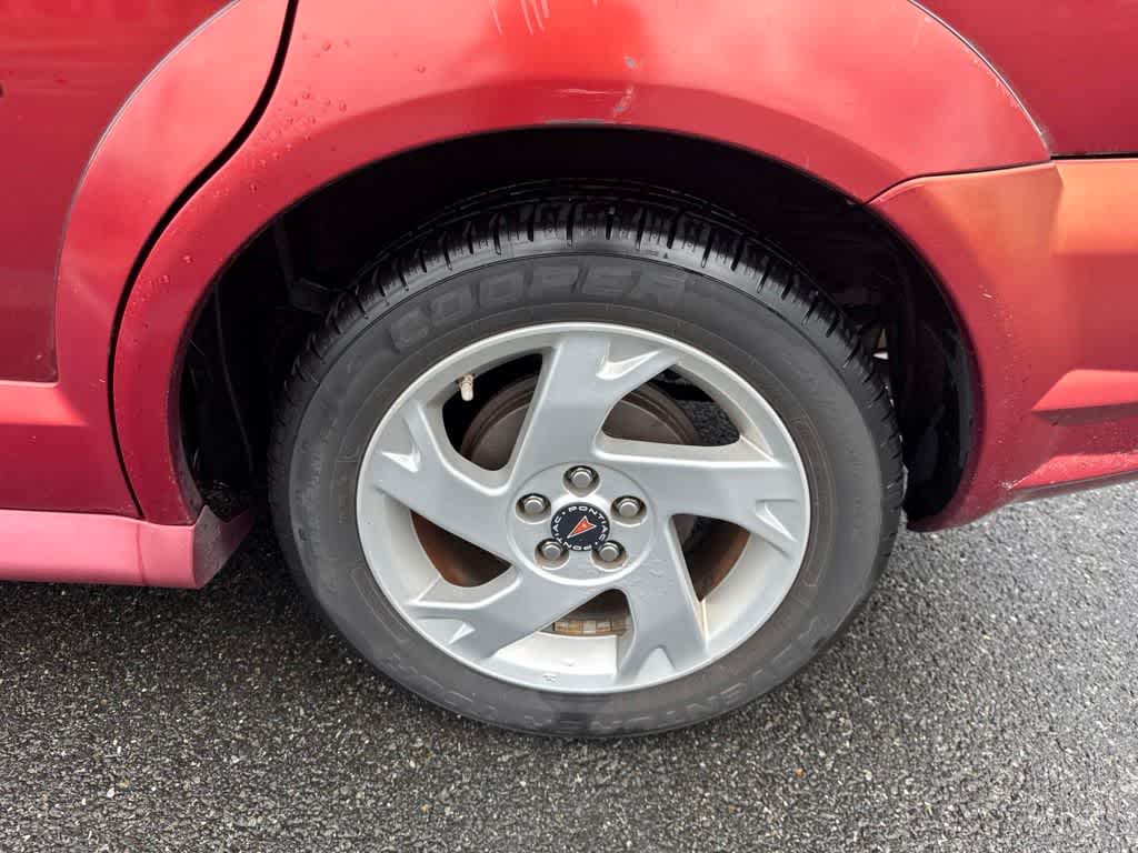 2008 Pontiac Vibe 4dr HB