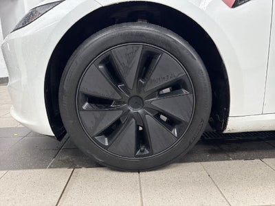 2024 Tesla Model 3 RWD