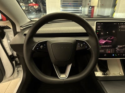 2024 Tesla Model 3 RWD