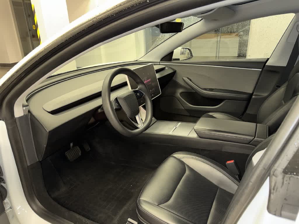 2024 Tesla Model 3 RWD