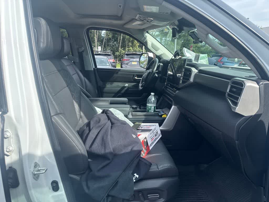 2024 Toyota Sequoia SR5