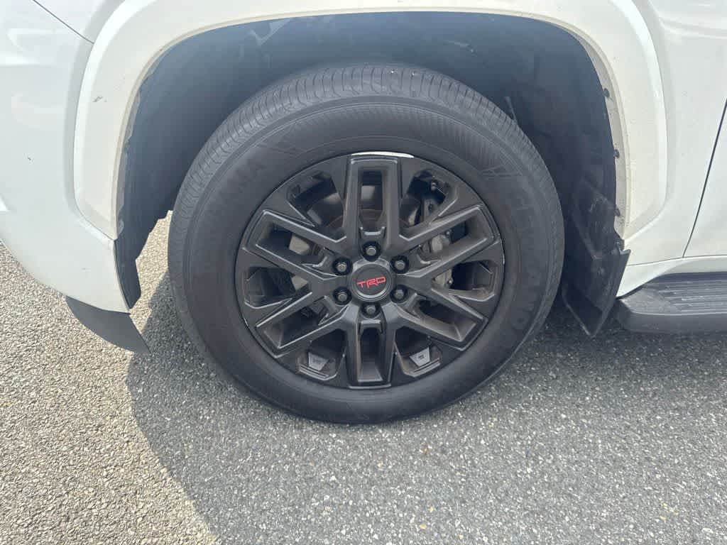 2024 Toyota Sequoia SR5