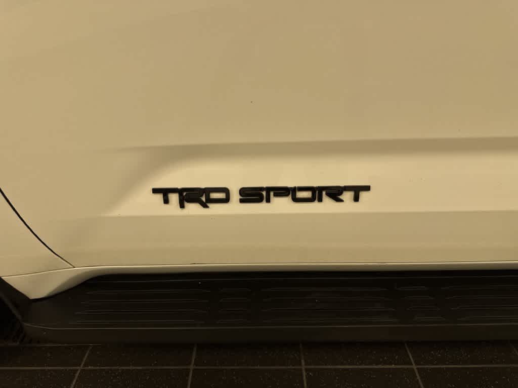 2024 Toyota Sequoia SR5