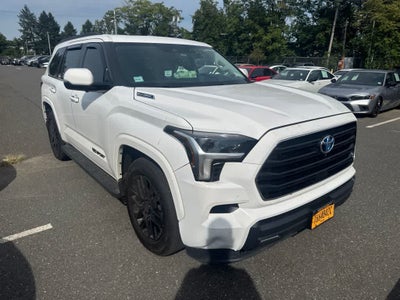 2024 Toyota Sequoia SR5