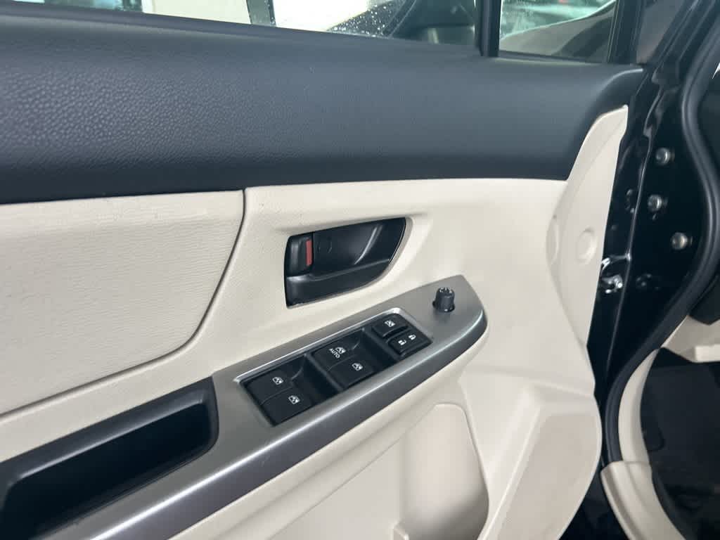 2016 Subaru Impreza 2.0i