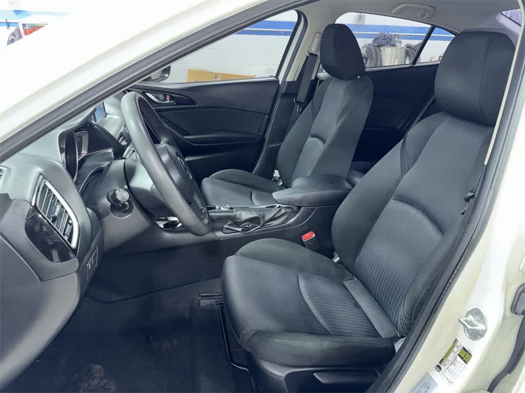 2015 Mazda MAZDA3 i Sport