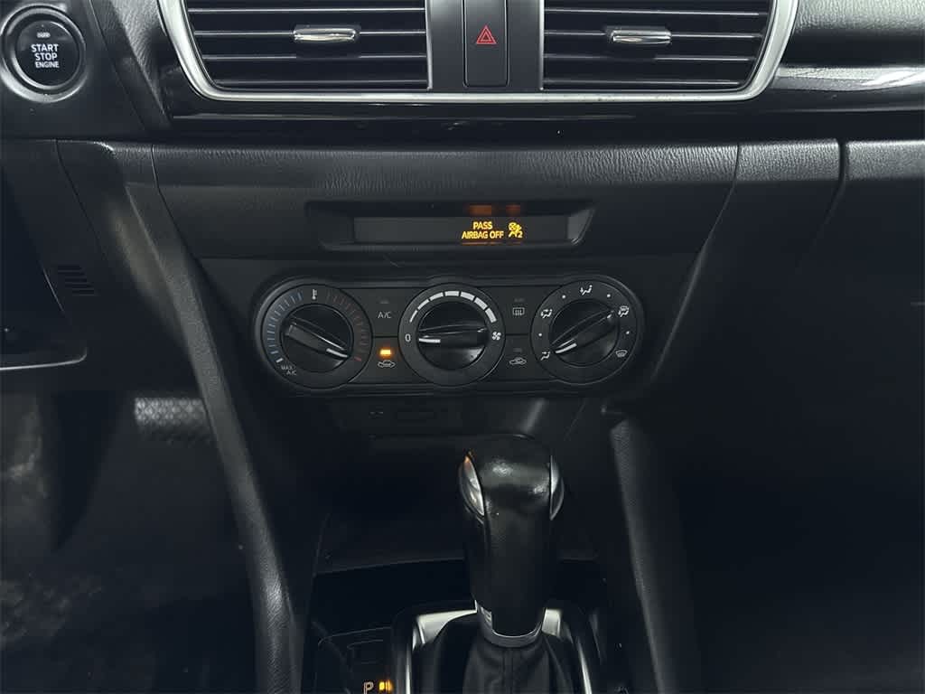 2015 Mazda MAZDA3 i Sport