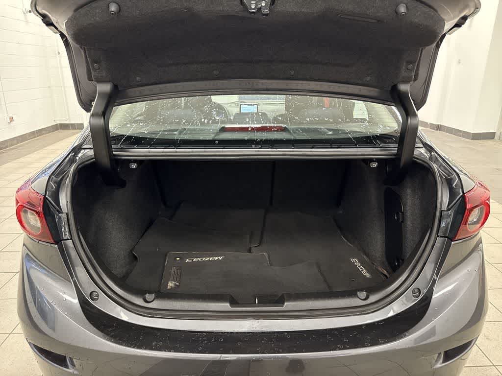 2016 Mazda Mazda3 i Touring