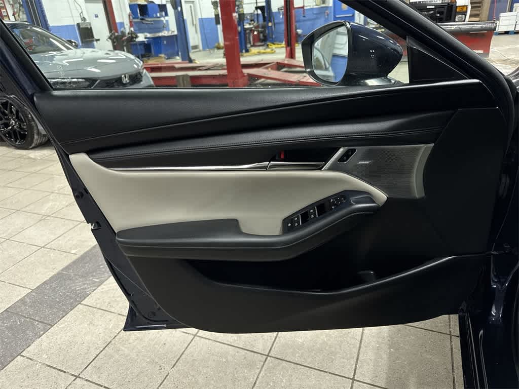 2019 Mazda MAZDA3 w/Preferred Pkg