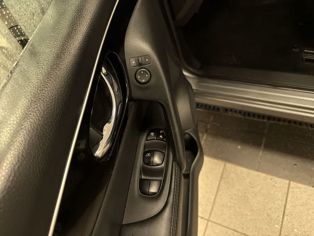 2017 Nissan Rogue Sport SL