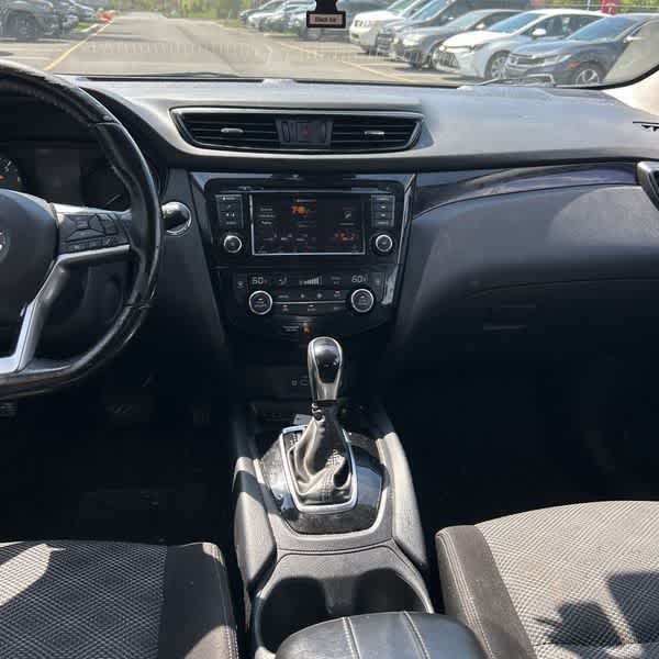 2020 Nissan Rogue Sport SV