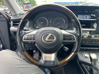 2016 Lexus ES 350 4dr Sdn
