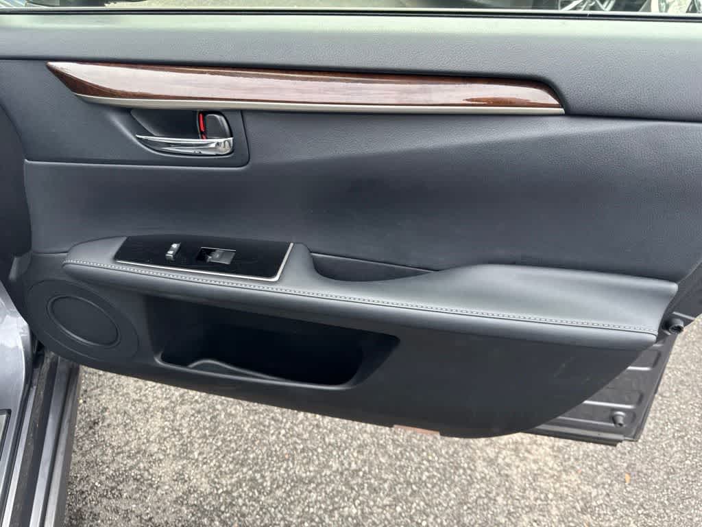 2016 Lexus ES 350 4dr Sdn