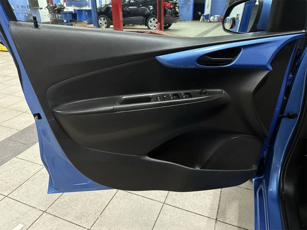 2017 Chevrolet Spark LT