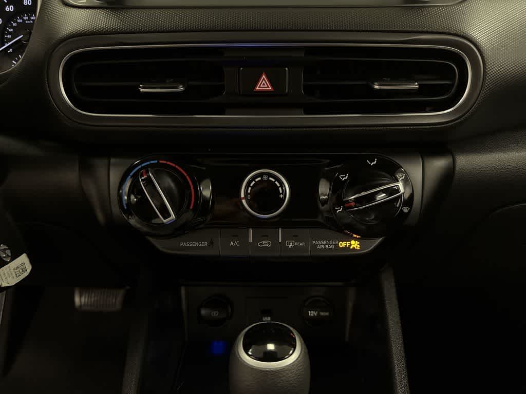 2023 Hyundai Kona SE