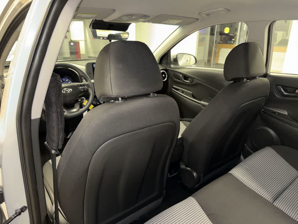2023 Hyundai Kona SE