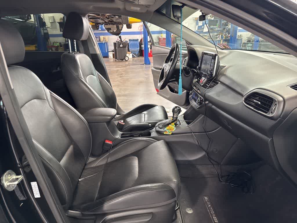 2019 Hyundai Elantra GT Auto