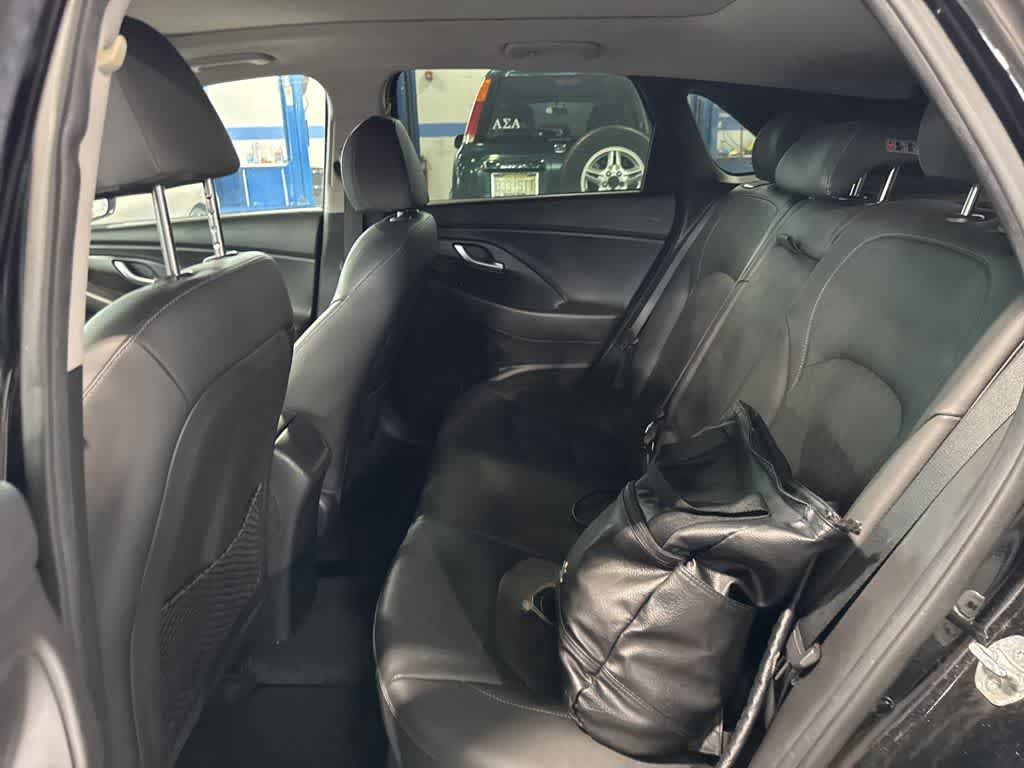 2019 Hyundai Elantra GT Auto