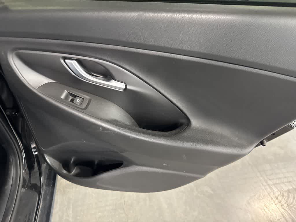 2019 Hyundai Elantra GT Auto