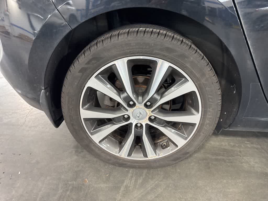 2019 Hyundai Elantra GT Auto