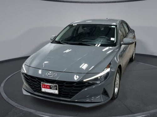 2022 Hyundai Elantra SE