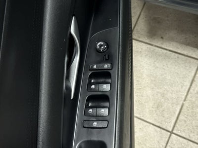 2022 Hyundai Elantra SE