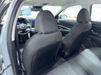 2022 Hyundai Elantra SE